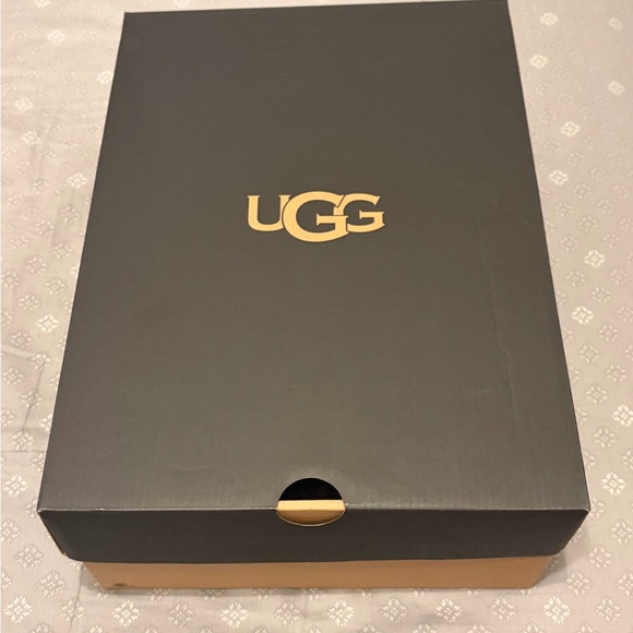 Mens Ugg Captrail Suede Sneakers Size 12 New - Picture 8 of 9